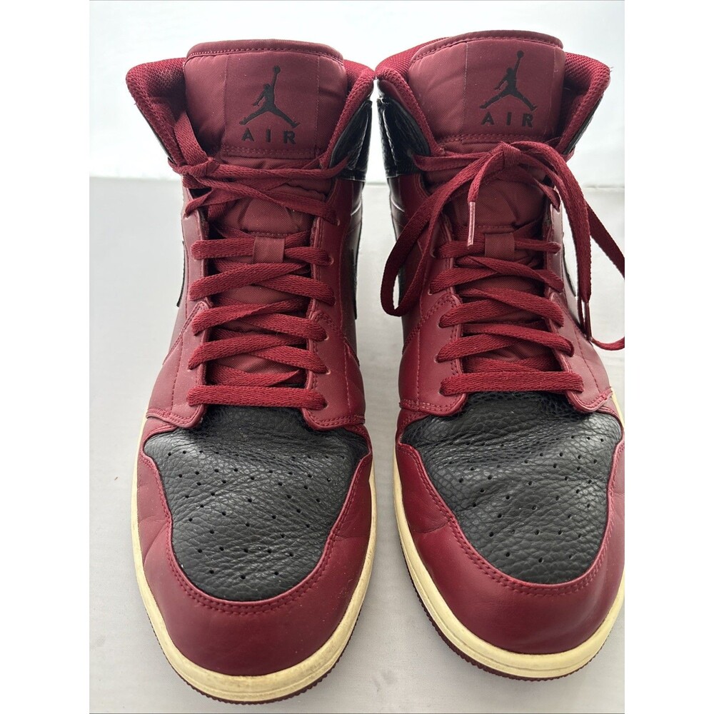 Nike Air Jordan 1 Mid Reverse Banned Mens 554724-601 red/black Size 13